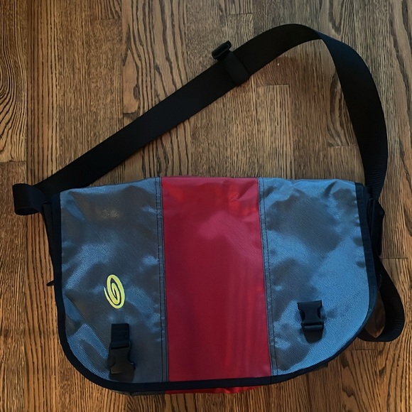 Timbuk2 Classic Messenger Bag - Picture 1 of 3